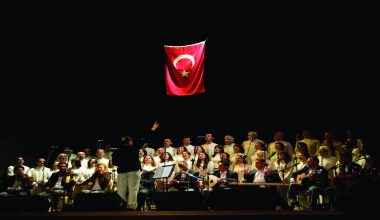 ANTAKYA MEDENİYETLER KOROSU, ADANA’DA DAYANIŞMA KONSERİ DÜZENLİYOR