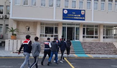 JANDARMANIN YAPTIĞI DOLANDIRICILIK OPERASYONUNDA 4 TUTUKLAMA