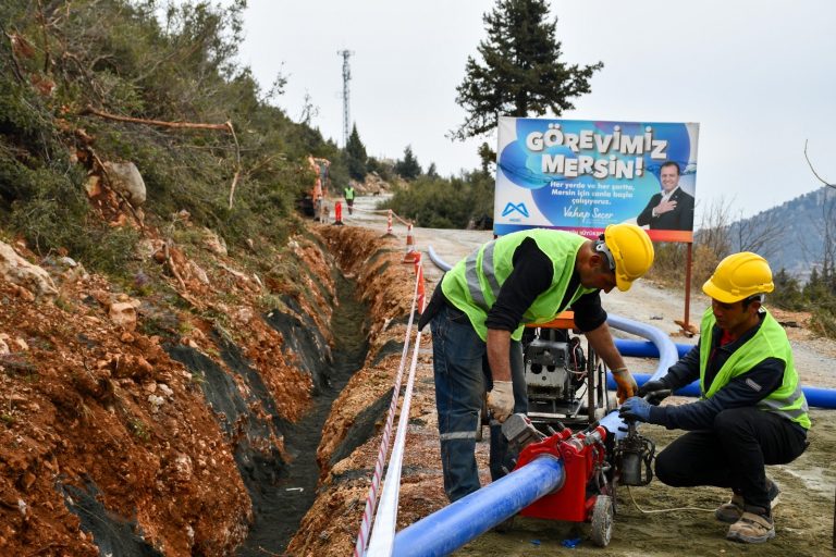 MESKİ, FINDIKPINARI MAHALLESİ’NDE İÇME SUYU ÇALIŞMALARINA DEVAM EDİYOR