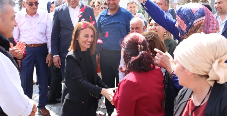 SÖYLEMEZ: “BU SEÇİM KANDİLİN TERÖRİSTLERİ İLE ÇANAKKALE’NİN YİĞİTLERİNİN SEÇİMİ OLACAK”