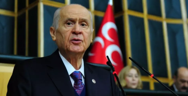 BAHÇELİ: MEMUR MAAŞLARINA İLAVESİ PLANLANAN 8 BİN 77 LİRALIK SEYYANEN ARTIŞIN KÖK ÜCRETE VE AYNISIYLA EMEKLİ MAAŞLARINA YANSITILMASI BEKLENTİMİZ VE TALEBİMİZDİR