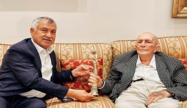 ZEYDAN KARALAR’DAN “BAY SİNEMA” TÜRKER İNANOĞLU’NA DUYGULANDIRAN ZİYARET