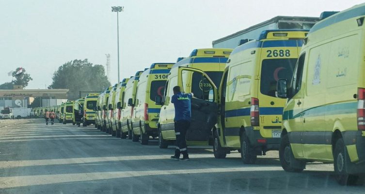 REFAH SINIR KAPISI YARALILAR VE YABANCILAR İÇİN AÇILDI