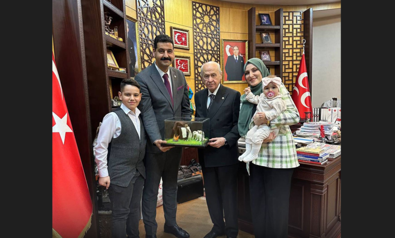 HÜSNÜ DOĞAN MHP TOROSLAR BELEDİYE BAŞKAN ADAY ADAYLIĞI RESMİ BAŞVURUSUNU YAPTI