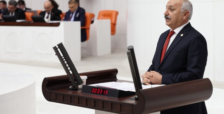 TALAT DİNÇER: MERSİN’E VERİLEN SÖZLER TUTULMUYOR