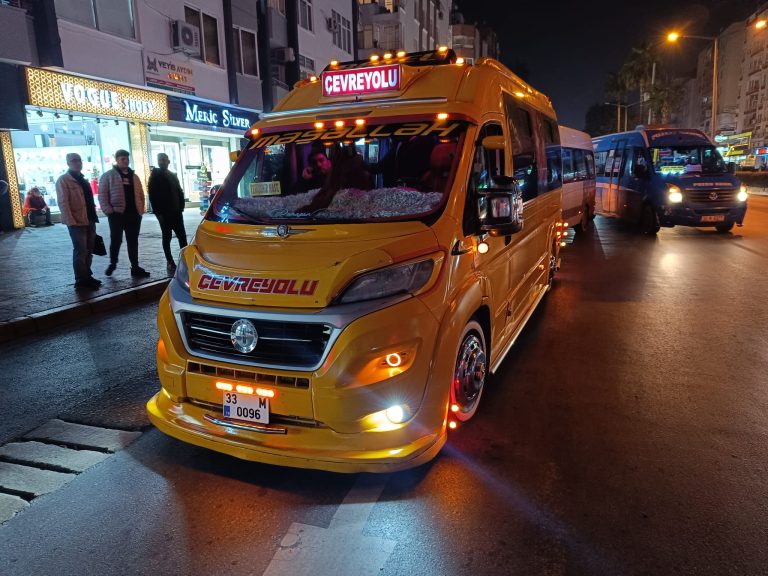 MERSİN TRAFİK EKİPLERİ KONTROLLERİNİ SÜRDÜRÜYOR