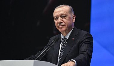 CUMHURBAŞKANI ERDOĞAN: BEDELLİ ASKERLİĞİ HEDEF ALMAK ZİHNİYET BOZUKLUĞUNUN İŞARETİ