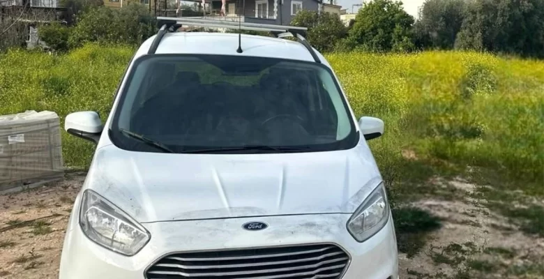 Mersin’de Aracı Bıçak Zoruyla Gasp Eden Şüpheli Yakalandı