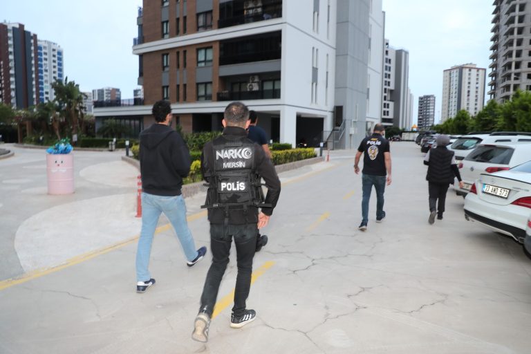 SİBER EKİPLERİ SUÇLULARA GÖZ AÇTIRMIYOR