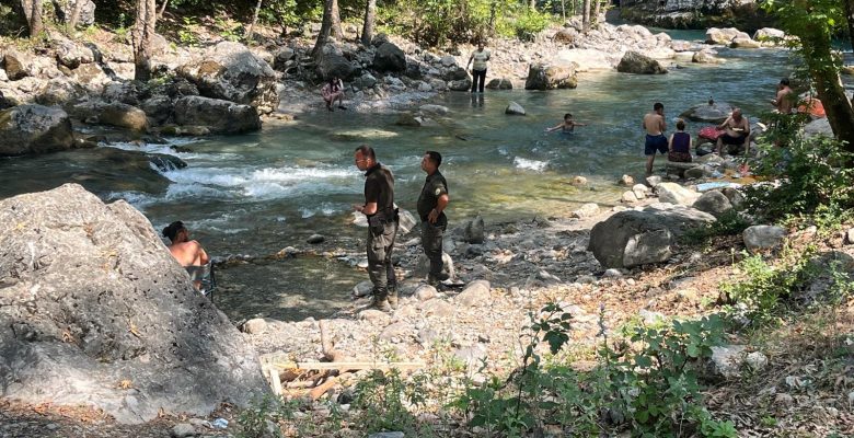 MERSİN ORMAN BÖLGE MÜDÜRLÜĞÜ, VATANDAŞLARI YANGIN TEHLİKESİNE KARŞI UYARIYOR
