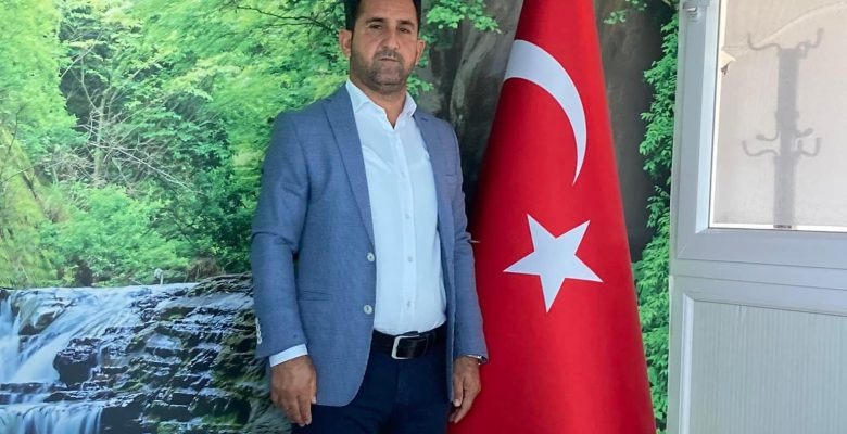 MANSUR YAVAŞ ANKARA’DAN AYAĞININ TOZUYLA MUT’A ADAM DÖVDÜRMEYE GELMİŞ!