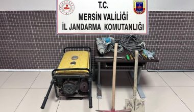 DEFİNE ARAYAN ŞAHISLAR JANDARMAYA YAKALANDI