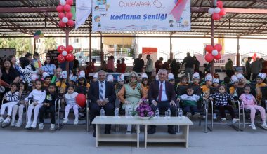 İL MİLLİ EĞİTİM MÜDÜRÜ FAZİLET DURMUŞ, “CODEWEEK HAFTASI KODLAMA ŞENLİĞİ” PROGRAMINA KATILDI