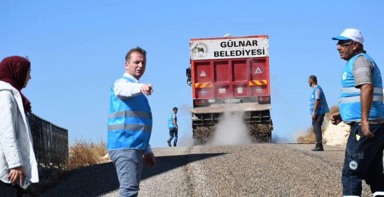 GÜLNAR’DA İLK HEDEF AKDENİZ! 7,6 KİLOMETRELİK ASFALT DÖKÜMÜ TAMAMLANDI