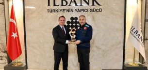 GÜLNAR BELEDİYE BAŞKANI FATİH ÖNGE İLLER BANKASI GENEL MÜDÜRÜ RECEP TÜRK’Ü ZİYARET ETTİ