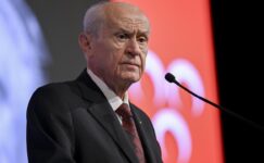 MHP LİDERİ DEVLET BAHÇELİ’NİN KALP KAPAKÇIĞI DEĞİŞTİRİLDİ: SAĞLIK DURUMU İYİ