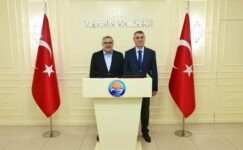 AK PARTİ GENEL BAŞKAN YARDIMCISI VE HATAY MİLLETVEKİLİ SAYIN HÜSEYİN YAYMAN VE BERABERİNDEKİ HEYET MERSİN’DE