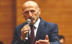 AK PARTİ’NİN ACI GÜNÜ: HÜSEYİN TOPÇU VEFAT ETTİ