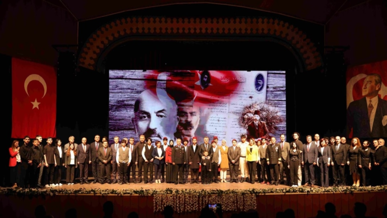 MERSİN VALİSİ ATİLLA TOROS’UN KATILIMIYLA “12 MART İSTİKLAL MARŞI’NIN KABULÜ VE MEHMET AKİF ERSOY’U ANMA GÜNÜ” PROGRAMI GERÇEKLEŞTİRİLDİ