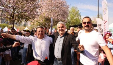 POZANTI BELEDİYESİ TİYATRO GRUBU, 13.ULUSLARARASI ADANA PORTAKAL ÇİÇEĞİ KARNAVALI’NA DAMGA VURDU POZANTI BELEDİYESİ TİYATRO GRUBU, 13.ULUSLARARASI ADANA PORTAKAL ÇİÇEĞİ KARNAVALI’NA DAMGA VURDU