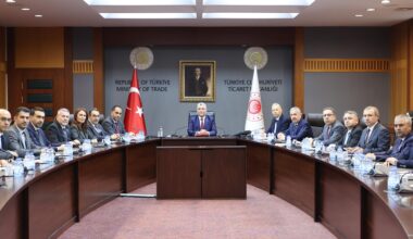 MHP MERSİN MİLLETVEKİLİ UYSAL: LİMON ÜRETİCİLERİMİZİN YANINDAYIZ