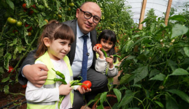 ÇOCUK SERASINDA MİNİK ELLER ÜRETİYOR