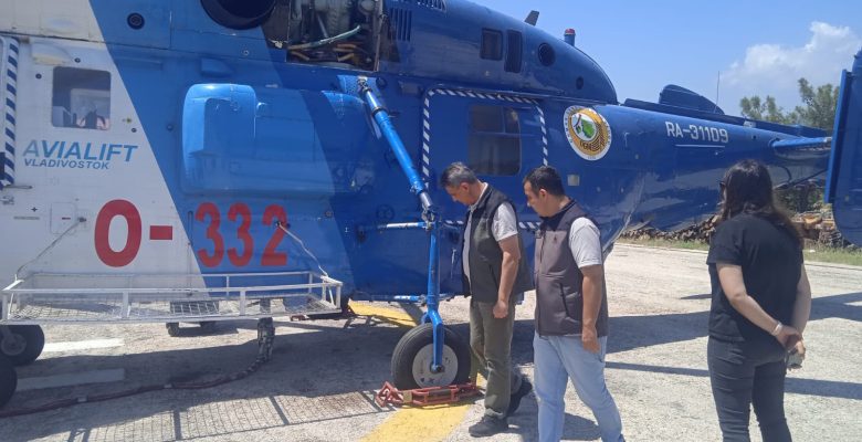 MERSİN ORMAN BÖLGE MÜDÜRÜ RİFAT ATAŞ’TAN HELİKOPTER EKİBİNE ZİYARET