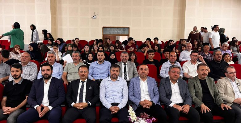 YENİŞEHİR’DE ANLAMLI BİR FARKINDALIK ETKİNLİĞİ: “FİLİSTİN’İN HİKAYESİ: GENÇLERLE DÜNDEN YARINA ÇALIŞTAYI” GERÇEKLEŞTİRİLDİ