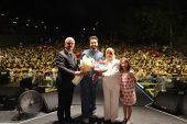 POZANTI’DA SEFO RÜZGARI ESTİ: KURTULUŞUN 105’İNCİ YILI BİNLERCE KİŞİNİN KATILIMIYLA DOLU DOLU KUTLANDI