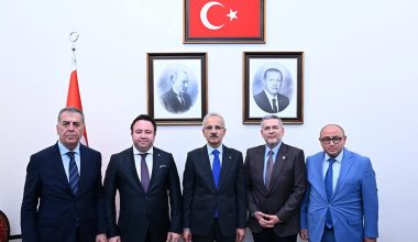 ERDEMLİ, BİRKEZ DAHA ULAŞTIRMA BAKANINA GİTTİ: TIRTAR BAĞLANTI YOLU PROJESİ YENİDEN DEĞERLENDİRİLEBİLİR 