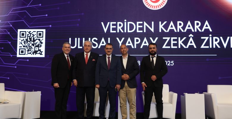 MİLLETVEKİLİ UYSAL ‘YAPAY ZEKA HAYATIMIZI NASIL DEĞİŞTİRECEK? YAPAY ZEKAYA DAİR GELECEK SENARYOLARI’ PANELİNE MODERATÖRLÜK YAPTI