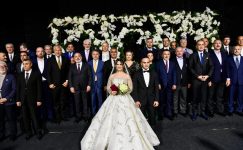 BURDUR’UN AĞABEYİ BAYRAM ÖZÇELİK, AK PARTİ ADANA İL BAŞKANI DAĞLI’NIN MUTLU GÜNÜNDE YANINDA OLDU