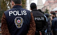 ARALARINDA MERSİN’İN DE BULUNDUĞU ADANA MERKEZLİ DOLANDIRICILIK OPERASYONU: 55 KİŞİ TUTUKLANDI