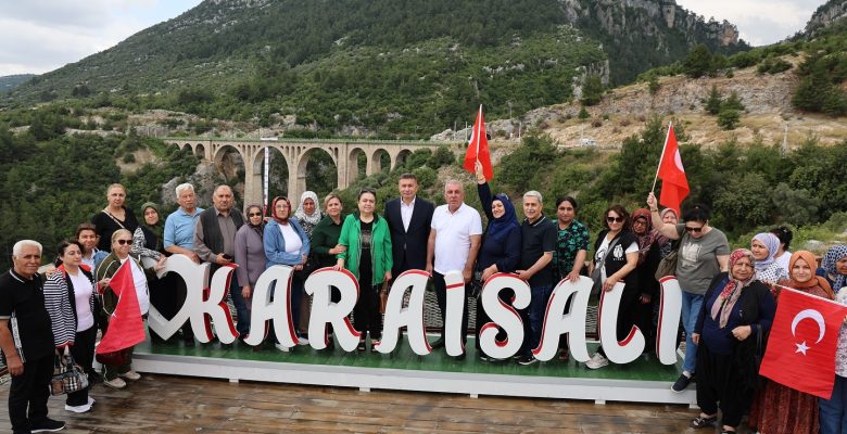 KARAİSALI BELEDİYE BAŞKANI BEKİR ŞİMŞEK, ŞEHİT AİLELERİ İLE BULUŞTU