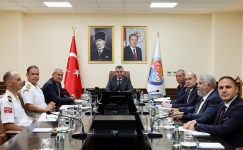 MERSİN VALİSİ ATİLLA TOROS BAŞKANLIĞINDA GÜVENLİK VE ASAYİŞ DEĞERLENDİRME TOPLANTISI YAPILDI