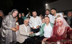 POZANTI BELEDİYE BAŞKANI ALİ AVAN, BELEDİYE PERSONELİ ÇİFTİN NİKAHINI KIYDI