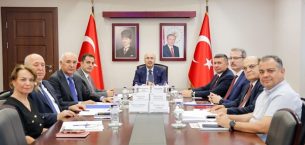 KARAİSALI BELEDİYE BAŞKANI BEKİR ŞİMŞEK: TAVUK ÇİFTLİKLERİNİN KONTROLSÜZ YAYILMASINA İZİN VERMEYECEĞİZ