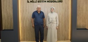 ŞEHİT MUSTAFA KORKMAZ’IN BABASI İSA KORKMAZ, İL MİLLÎ EĞİTİM MÜDÜRÜ FAZİLET DURMUŞ’U ZİYARET ETTİ