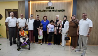 MERSİN OTİZM VE ÖZEL ÇOCUK ANNELERİ DERNEĞİ , İL MILLÎ EĞİTİM MÜDÜRÜ FAZİLET DURMUŞ’U  ZİYARET ETTİ