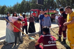 KÖKLERDEN GELECEĞE NEFES: ORMAN BİLİNCİ MİNİK YÜREKLERLE BÜYÜYOR