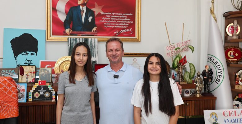 GÜLNAR’DA YKS VE LGS BİRİNCİLERİNE ANLAMLI BURS DESTEĞİ