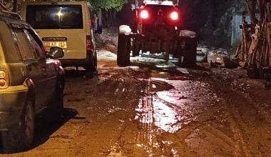 ADANA’NIN FEKE İLÇESİNDE DÜN SAĞANAK YAĞIŞ ETKİLİ OLDU