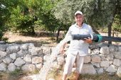 ERDEMLİ BELEDİYESİ’NDEN ÜRETİCİLERE 32 BİN METRE SULAMA BORUSU DESTEĞİ
