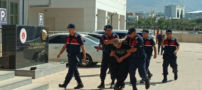 ADANA’DA 69 YAŞINDAKİ ŞAHIS, ÇOCUĞA CİNSEL İSTİSMAR İDDİASINDAN TUTUKLANDI