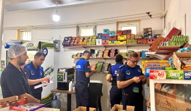 ERDEMLİ BELEDİYESİ ZABITA MÜDÜRLÜĞÜ’NDEN KIRTASİYE VE KANTİN DENETİMİ