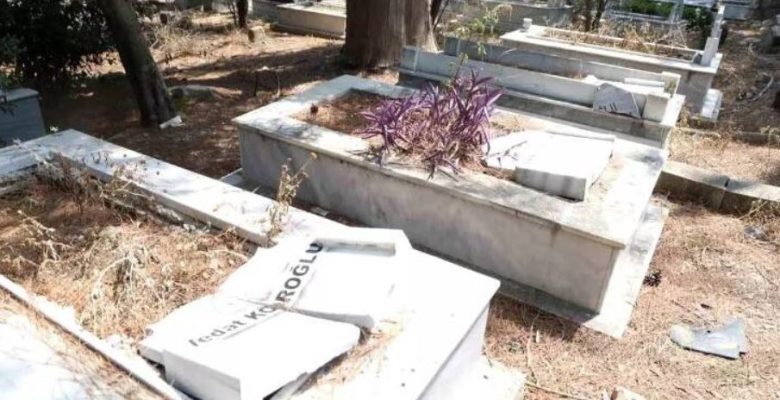 KOZAN BELEDİYESİ, TIRMIL MEZARLIĞI’NDA TEMİZLİK VE ONARIM ÇALIŞMASI GERÇEKLEŞTİRDİ