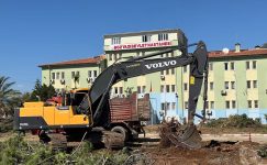 BOZYAZI DEVLET HASTANESİ EK HİZMET BİNASI İÇİN İLK KAZMA VURULDU