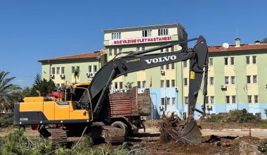 BOZYAZI DEVLET HASTANESİ EK HİZMET BİNASI İÇİN İLK KAZMA VURULDU
