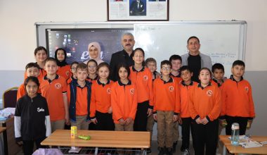 MİNİK BAŞKAN SÖZÜNÜ TUTTU, ALİ BAŞKAN SÜRPRİZ YAPTI