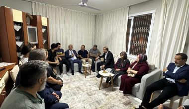 MHP ADANA İL TEŞKİLATI “HAYIRLI GÜNLER KOMŞUM” ZİYARETLERİYLE GÖNÜL KAPILARINI ARALIYOR